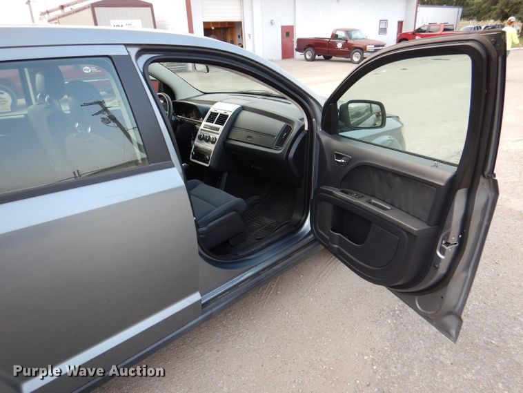image for item DM1470 2010 Dodge Journey  SUV