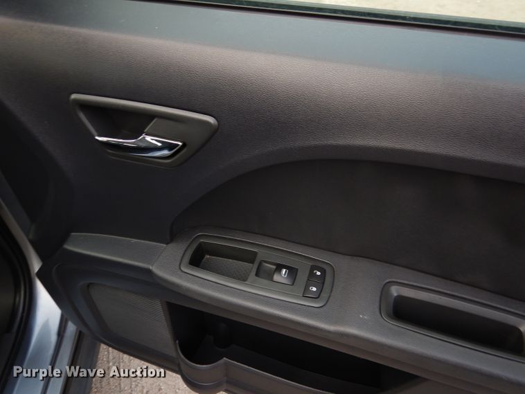 image for item DM1470 2010 Dodge Journey  SUV