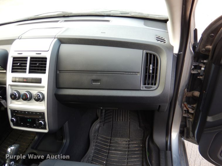 image for item DM1470 2010 Dodge Journey  SUV
