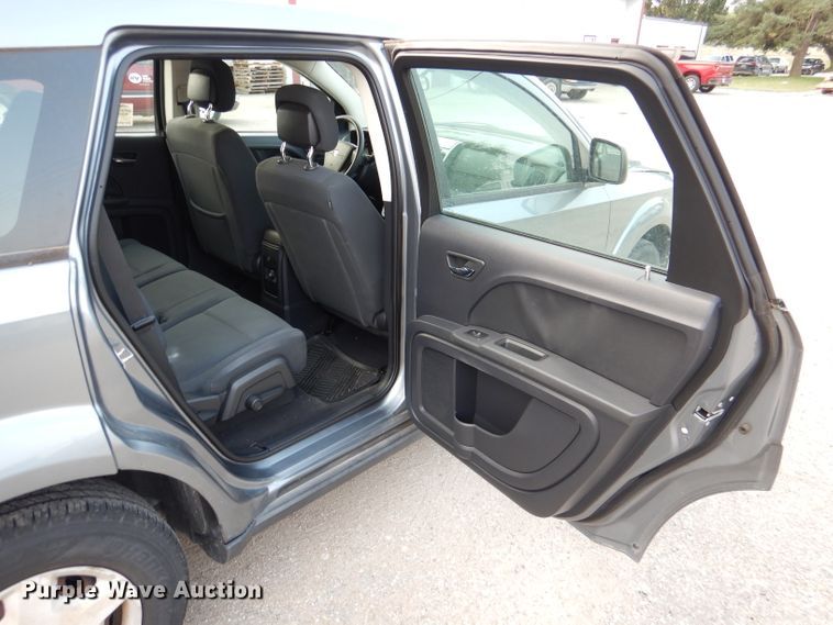 image for item DM1470 2010 Dodge Journey  SUV