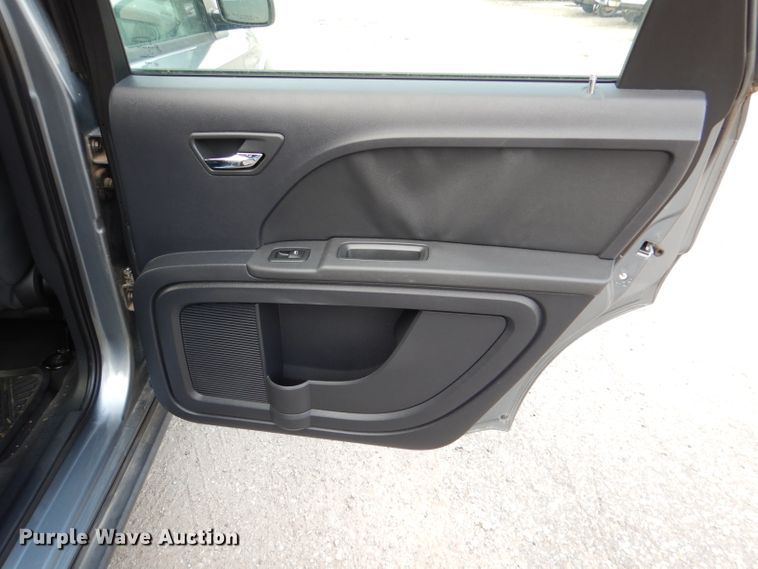 image for item DM1470 2010 Dodge Journey  SUV