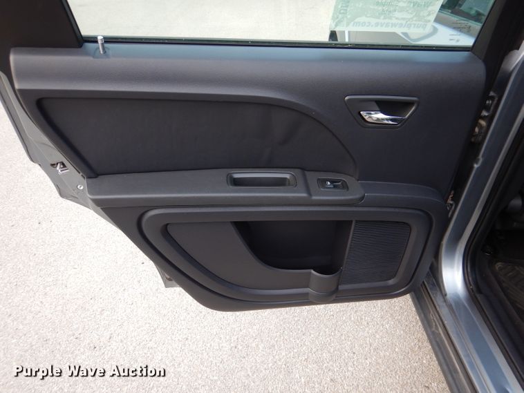 image for item DM1470 2010 Dodge Journey  SUV