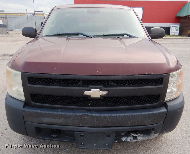image for item DM1472 2007 Chevrolet Silverado 1500  Ext. Cab pickup truck