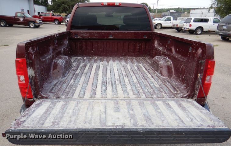 image for item DM1472 2007 Chevrolet Silverado 1500  Ext. Cab pickup truck