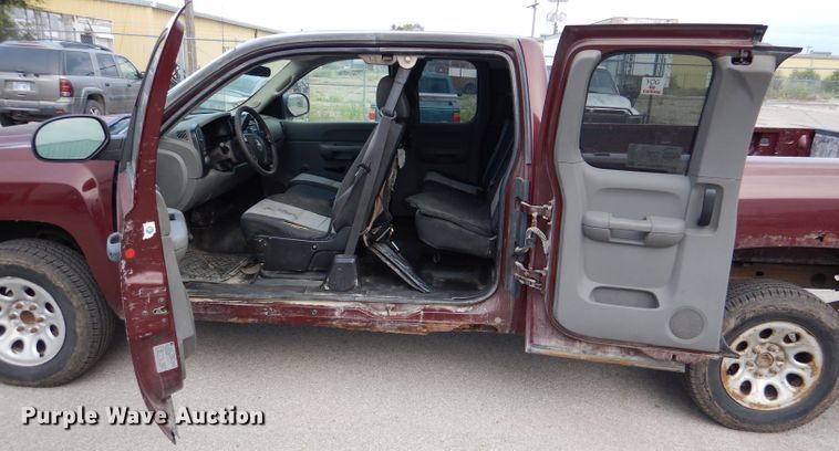 image for item DM1472 2007 Chevrolet Silverado 1500  Ext. Cab pickup truck
