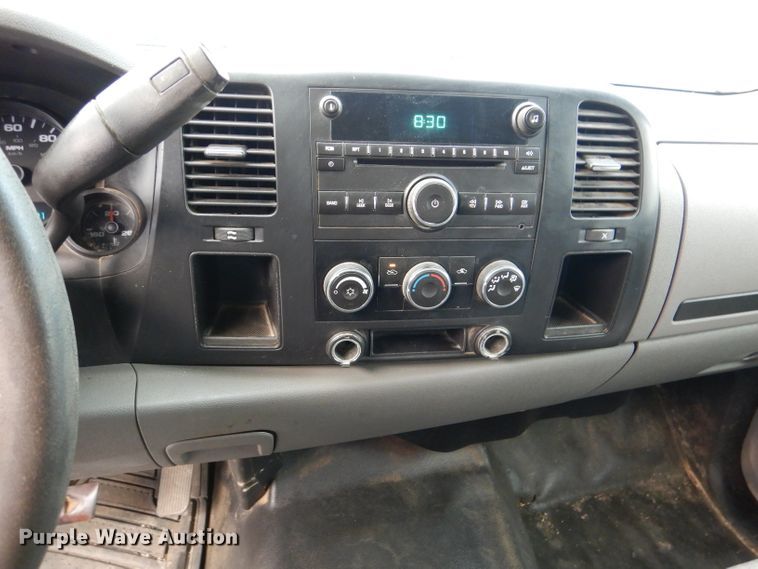 image for item DM1472 2007 Chevrolet Silverado 1500  Ext. Cab pickup truck