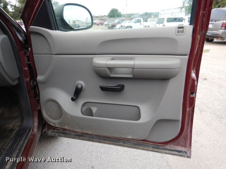 image for item DM1472 2007 Chevrolet Silverado 1500  Ext. Cab pickup truck