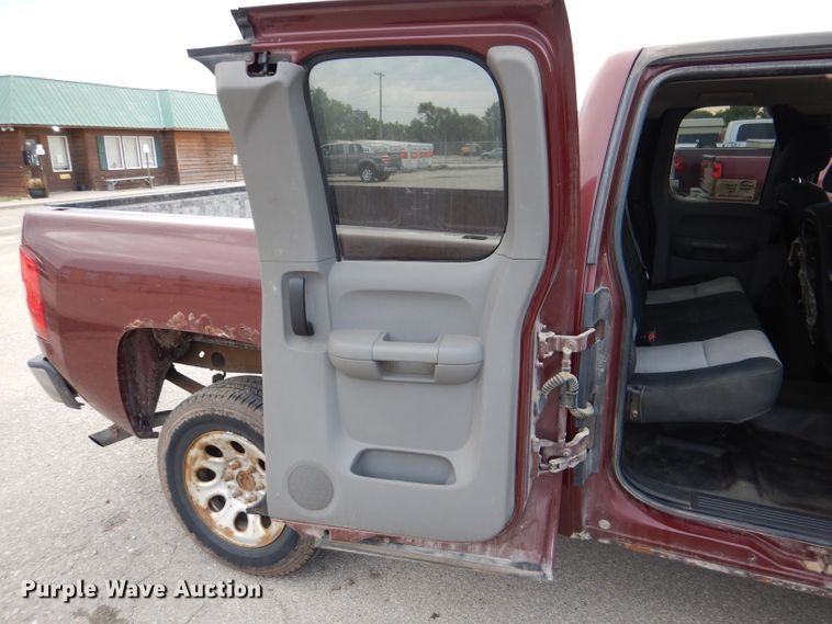 image for item DM1472 2007 Chevrolet Silverado 1500  Ext. Cab pickup truck
