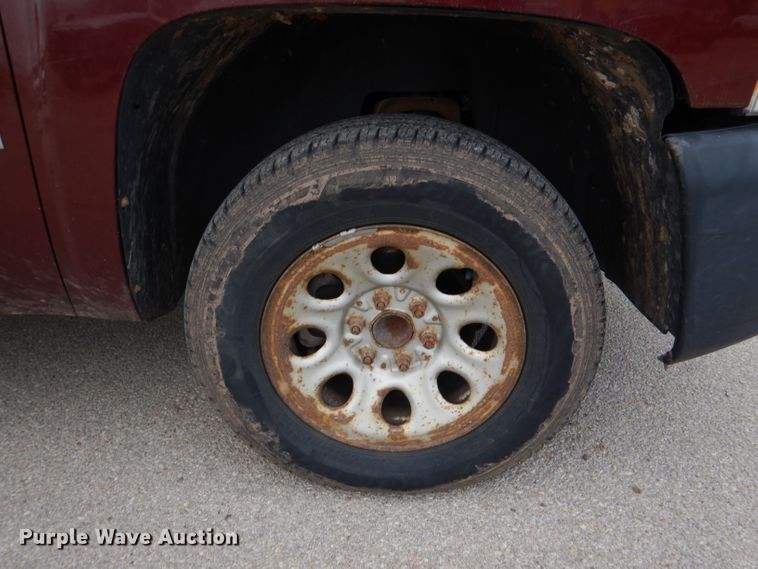 image for item DM1472 2007 Chevrolet Silverado 1500  Ext. Cab pickup truck