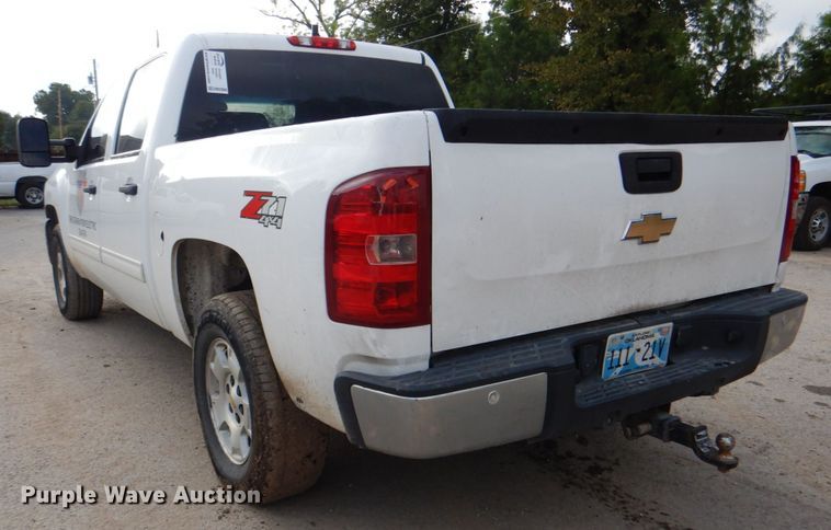 image for item DM3966 2011 Chevrolet Silverado 1500  Crew Cab pickup truck