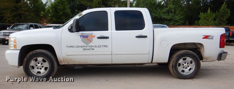 image for item DM3966 2011 Chevrolet Silverado 1500  Crew Cab pickup truck