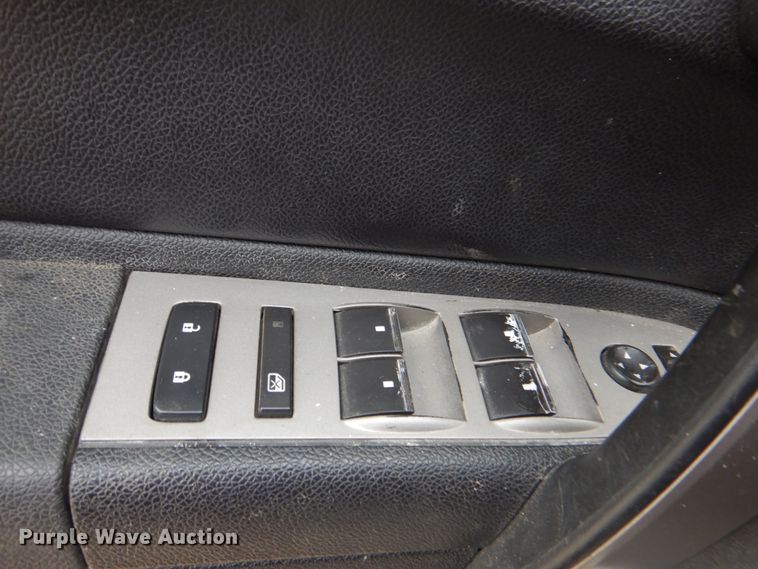 image for item DM3966 2011 Chevrolet Silverado 1500  Crew Cab pickup truck