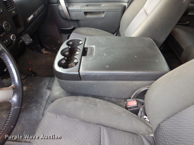 image for item DM3966 2011 Chevrolet Silverado 1500  Crew Cab pickup truck