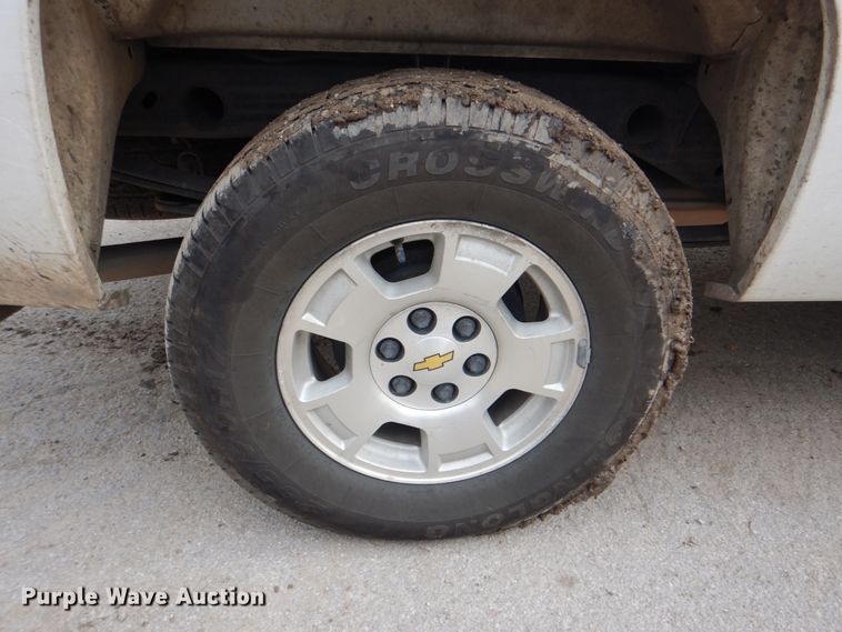 image for item DM3966 2011 Chevrolet Silverado 1500  Crew Cab pickup truck