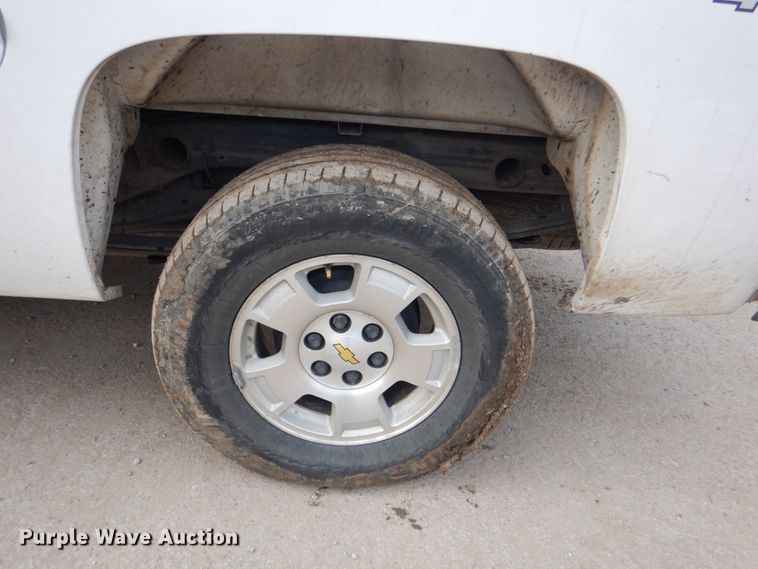 image for item DM3966 2011 Chevrolet Silverado 1500  Crew Cab pickup truck