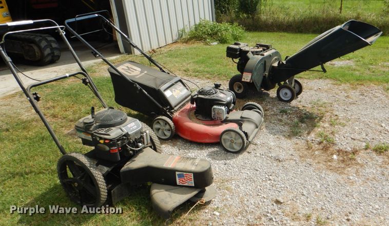 image for item DM3970 Lawn and garden equipment