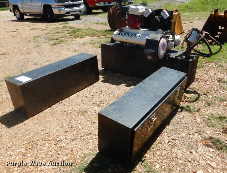 image for item DM3977 Automotive accessories