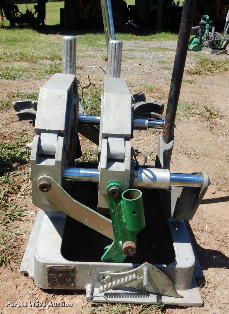 image for item DM3979 McElroy  poly pipe fusion equipment