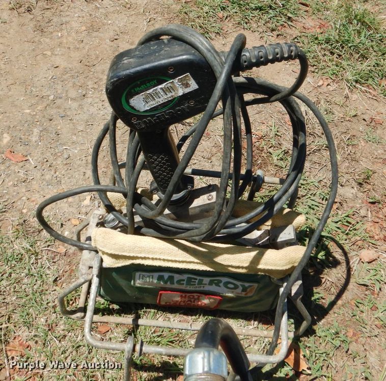 image for item DM3979 McElroy  poly pipe fusion equipment