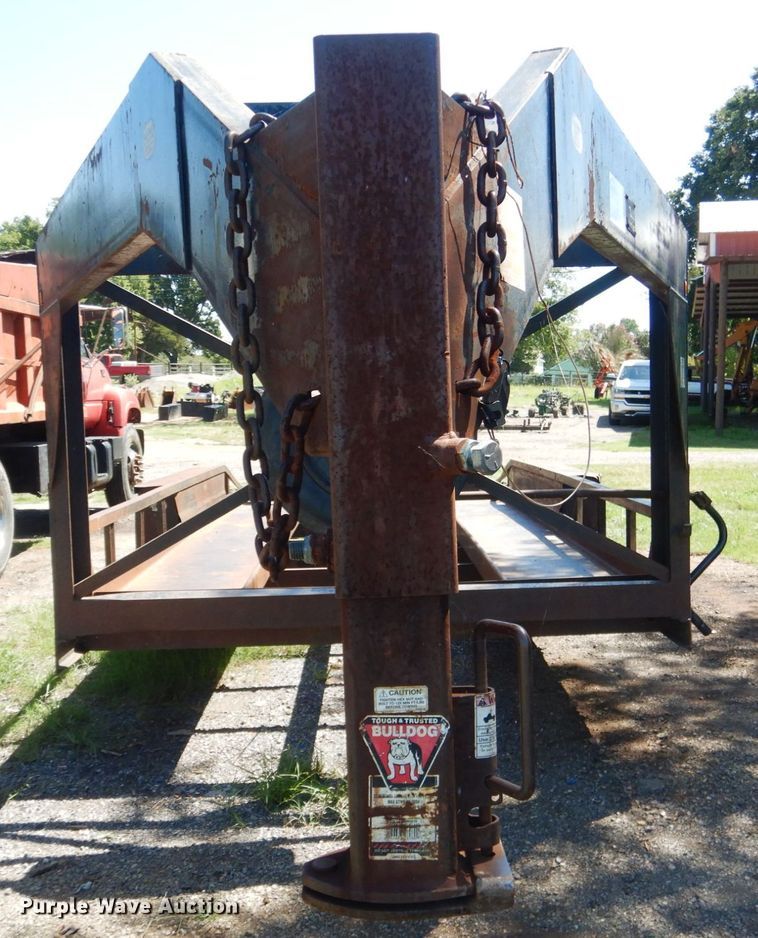 image for item DM3983 1993 Belshe T-18  equipment trailer