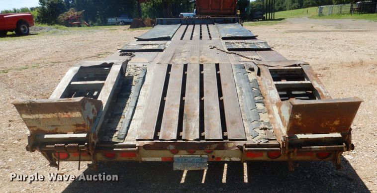 image for item DM3984 2000 Interstate 40DL  equipment trailer