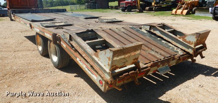 image for item DM3984 2000 Interstate 40DL  equipment trailer