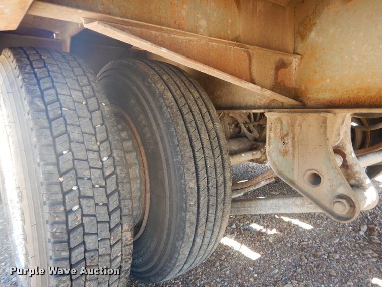 image for item DM3984 2000 Interstate 40DL  equipment trailer