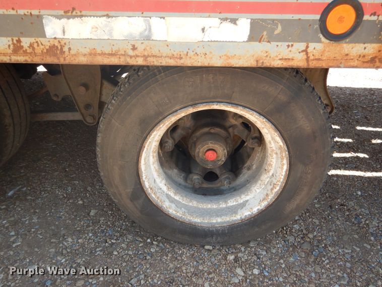 image for item DM3984 2000 Interstate 40DL  equipment trailer