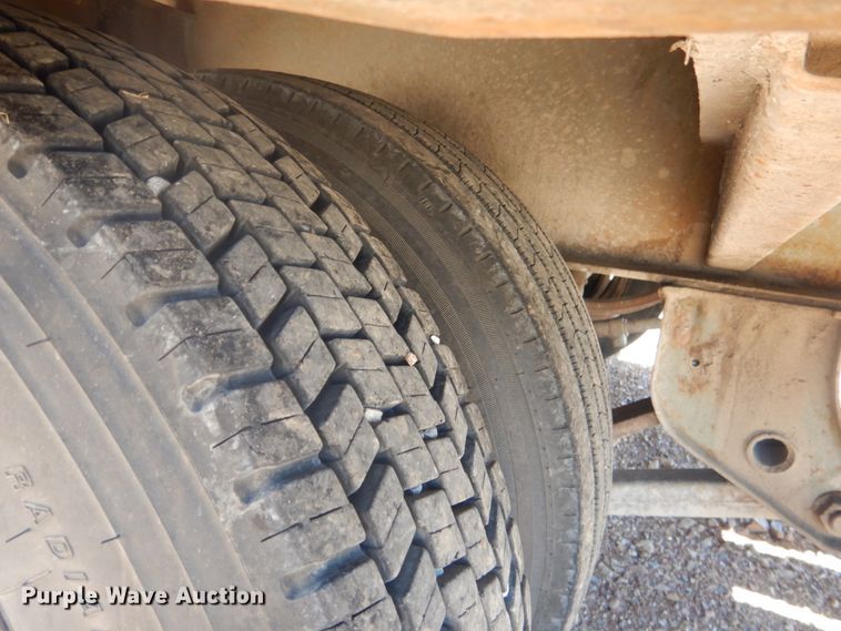 image for item DM3984 2000 Interstate 40DL  equipment trailer