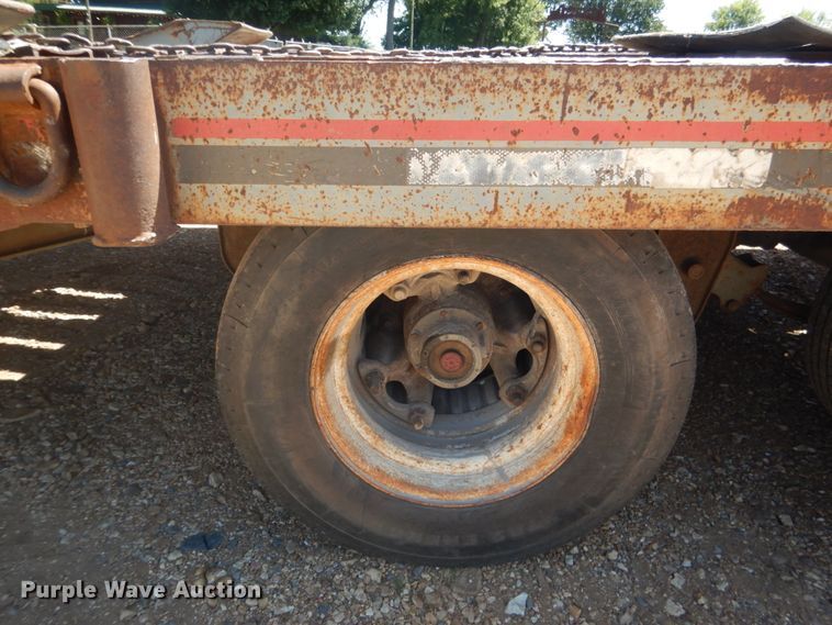 image for item DM3984 2000 Interstate 40DL  equipment trailer