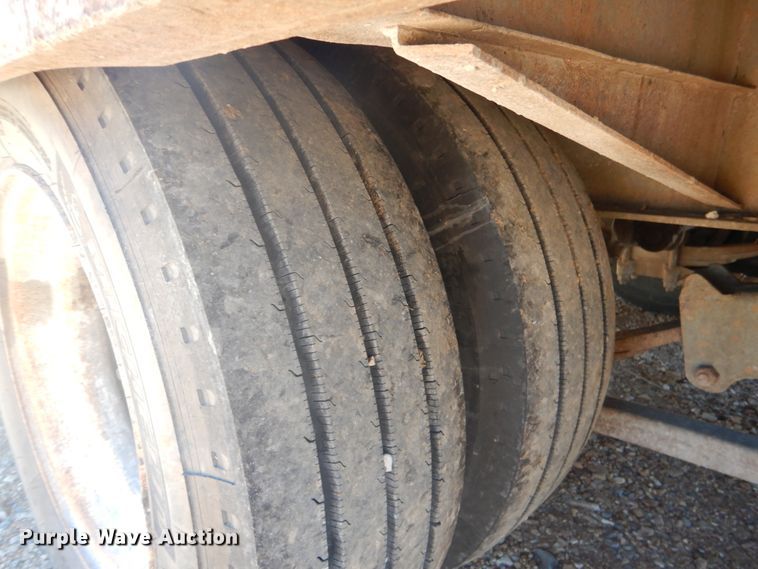 image for item DM3984 2000 Interstate 40DL  equipment trailer