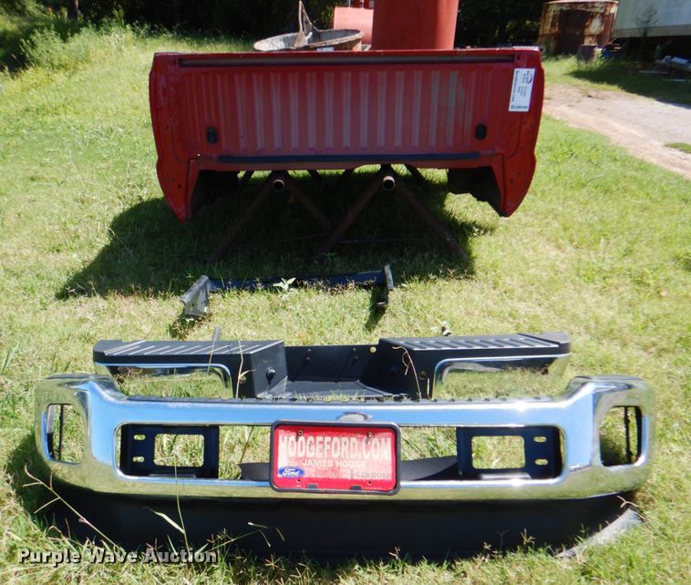 image for item DM3994 2015 Ford F350  pickup truck bed