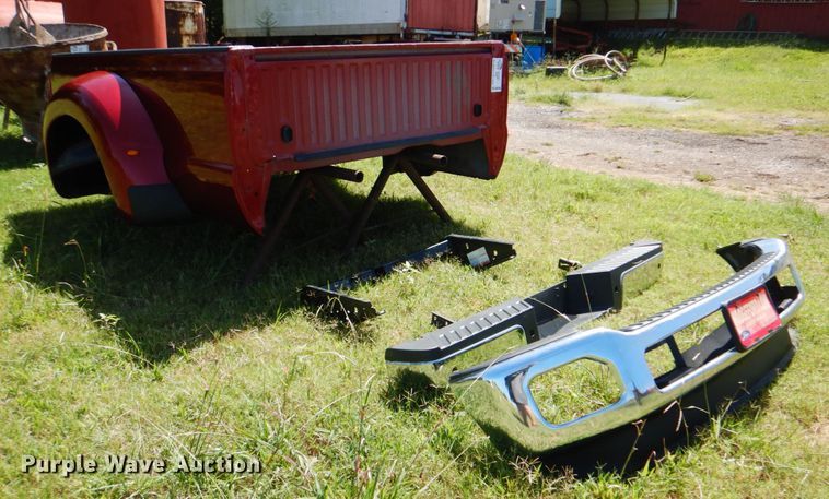 image for item DM3994 2015 Ford F350  pickup truck bed
