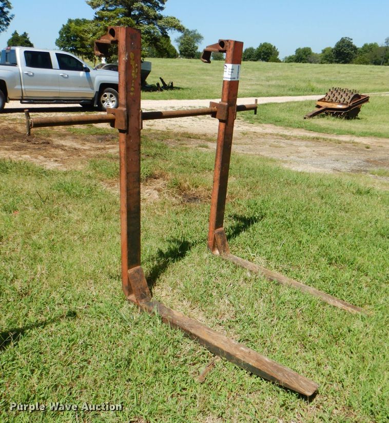 image for item DM3996 48" L x 5' H forks