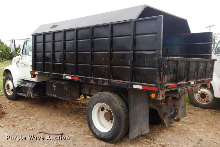 image for item DM4340 1999 International 4700  dump truck