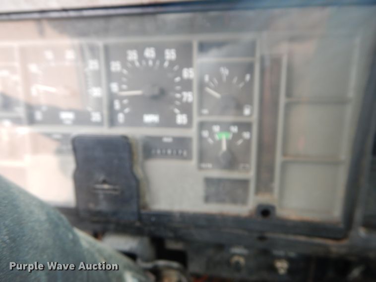 image for item DM4340 1999 International 4700  dump truck