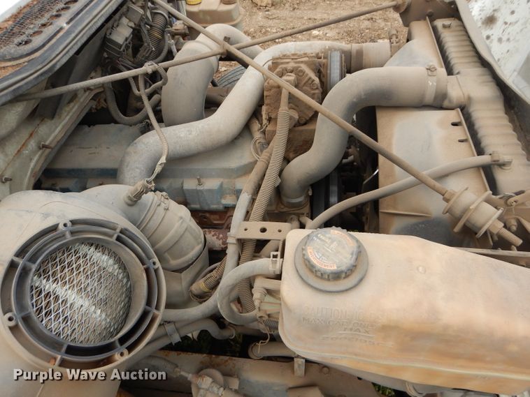 image for item DM4340 1999 International 4700  dump truck