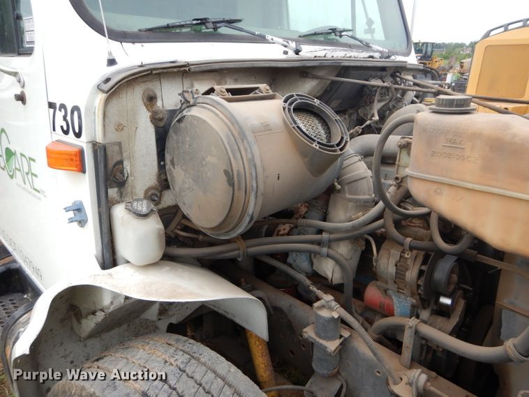 image for item DM4340 1999 International 4700  dump truck