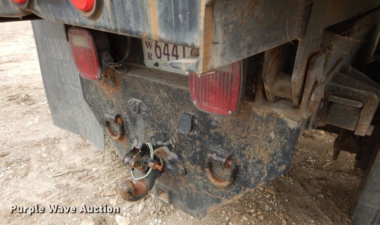 image for item DM4340 1999 International 4700  dump truck