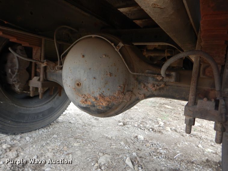 image for item DM4340 1999 International 4700  dump truck