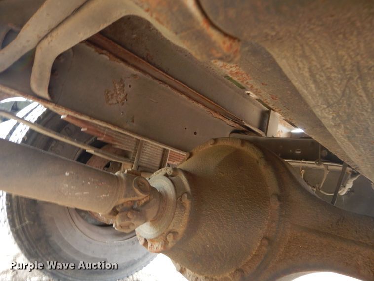 image for item DM4340 1999 International 4700  dump truck