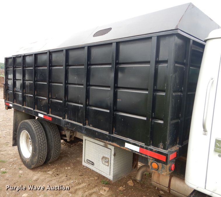 image for item DM4340 1999 International 4700  dump truck