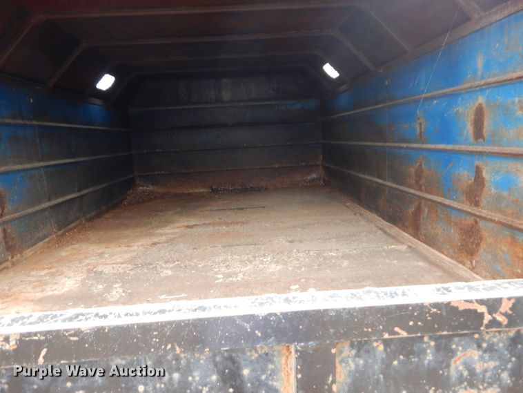 image for item DM4340 1999 International 4700  dump truck