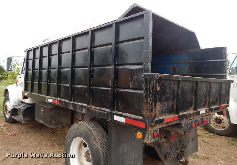 image for item DM4340 1999 International 4700  dump truck