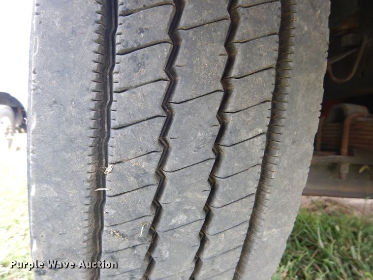 image for item DM4340 1999 International 4700  dump truck