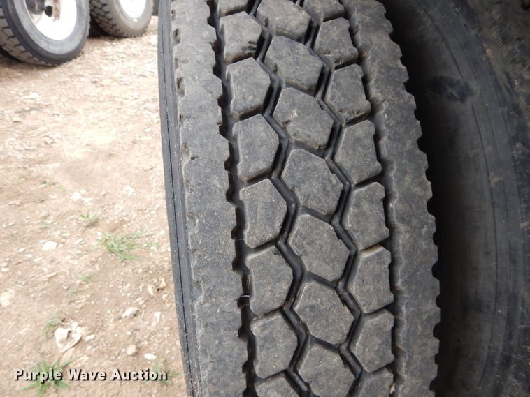 image for item DM4340 1999 International 4700  dump truck