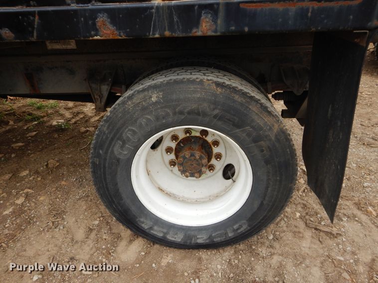 image for item DM4340 1999 International 4700  dump truck