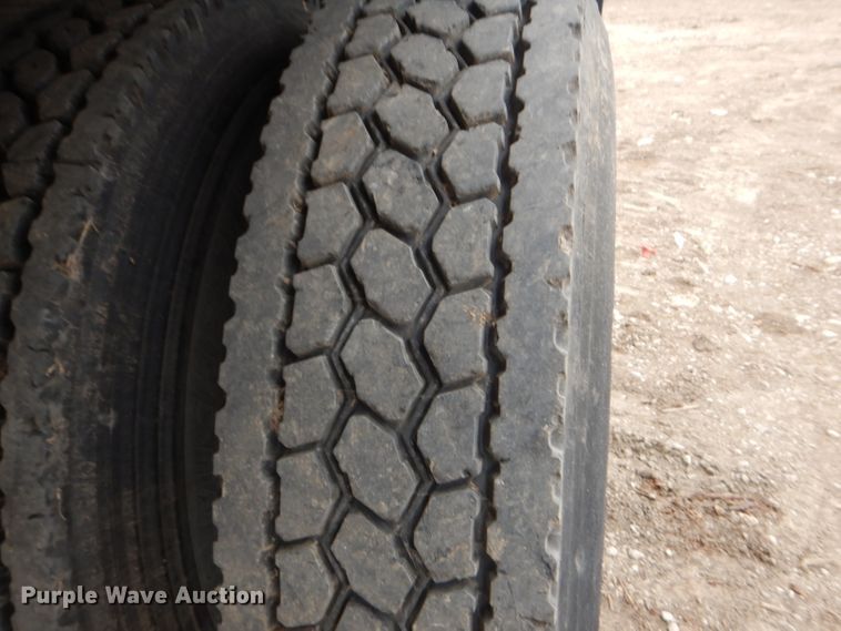 image for item DM4340 1999 International 4700  dump truck