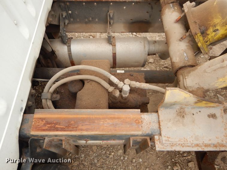 image for item DM4340 1999 International 4700  dump truck