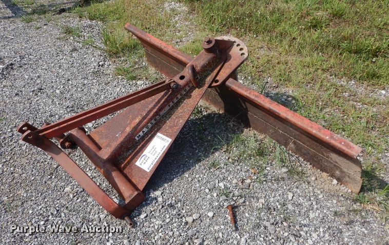 image for item DM4349 Massey Ferguson  6'W blade